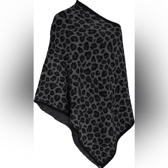 Barefoot Dreams CozyChic Leopard Poncho in multi graphite grey shawl wrap - Picture 7 of 14